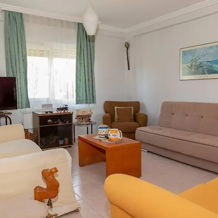 Holiday home Peaceful House With Lovely Terrace In Cesme