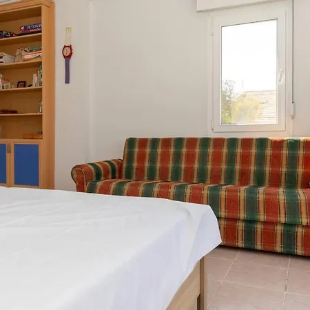 Peaceful House With Lovely Terrace In Cesme